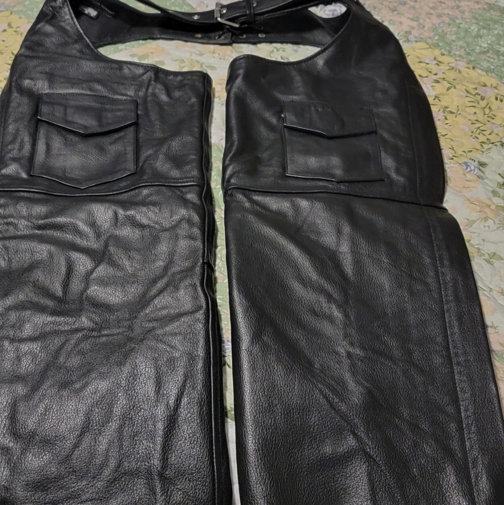 Motorcycle chaps for women